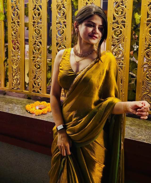 Olive Green Dual-Tone Satin Saree with Subtle Gold Finish