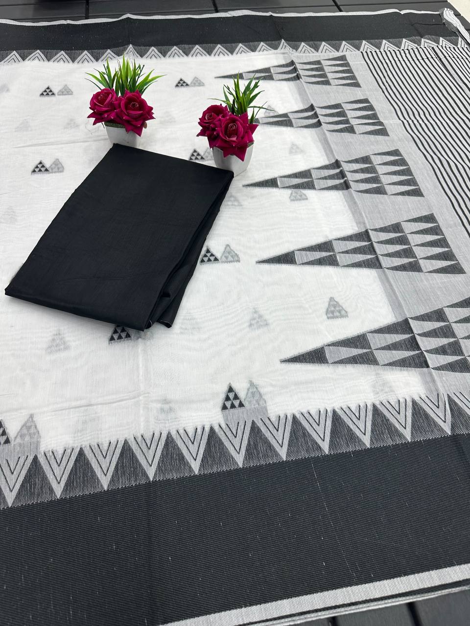 Shanvika Black & White Handloom Cotton Saree