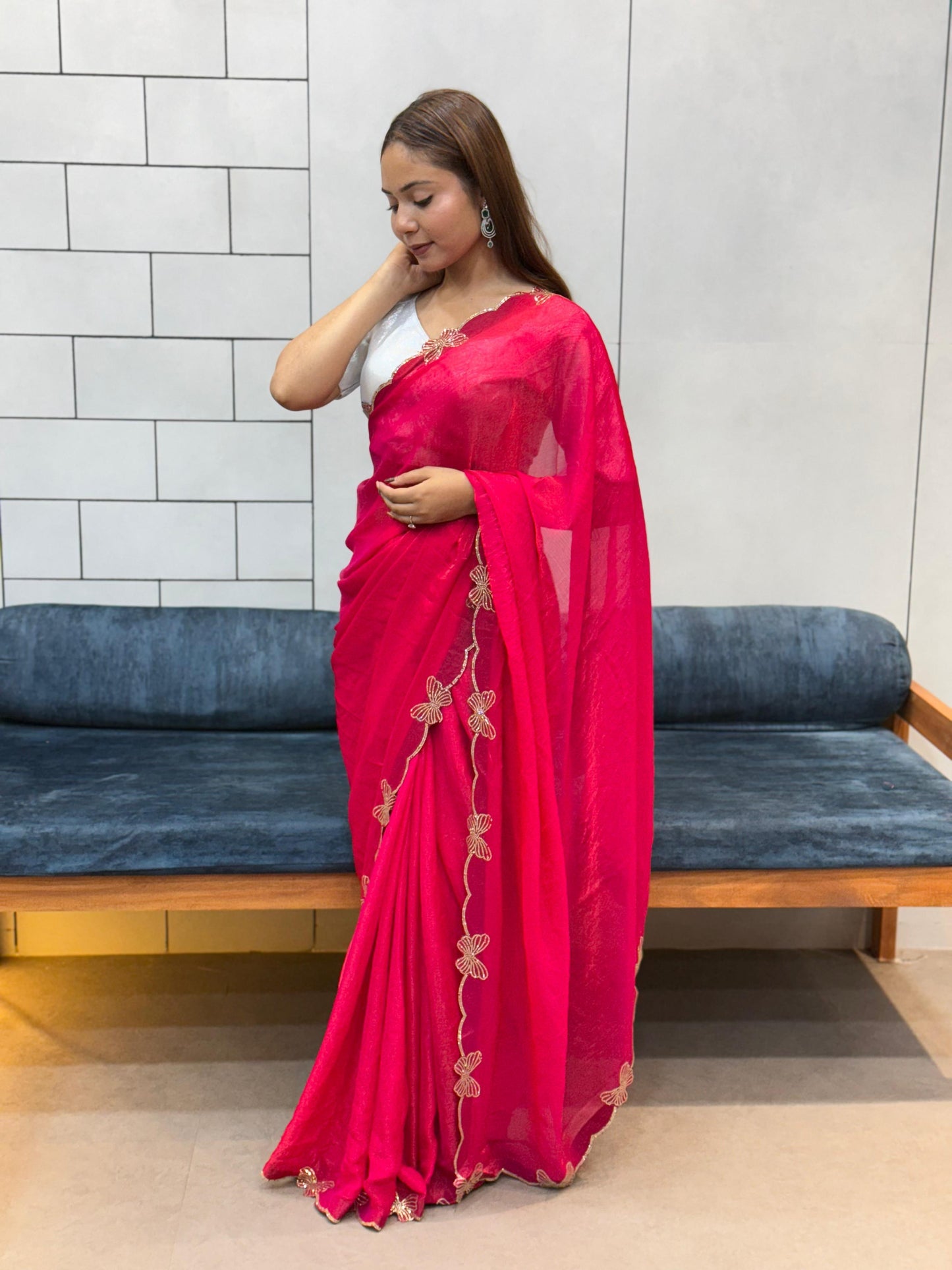 Aarvi Rani Pink Floral Embroidered Saree