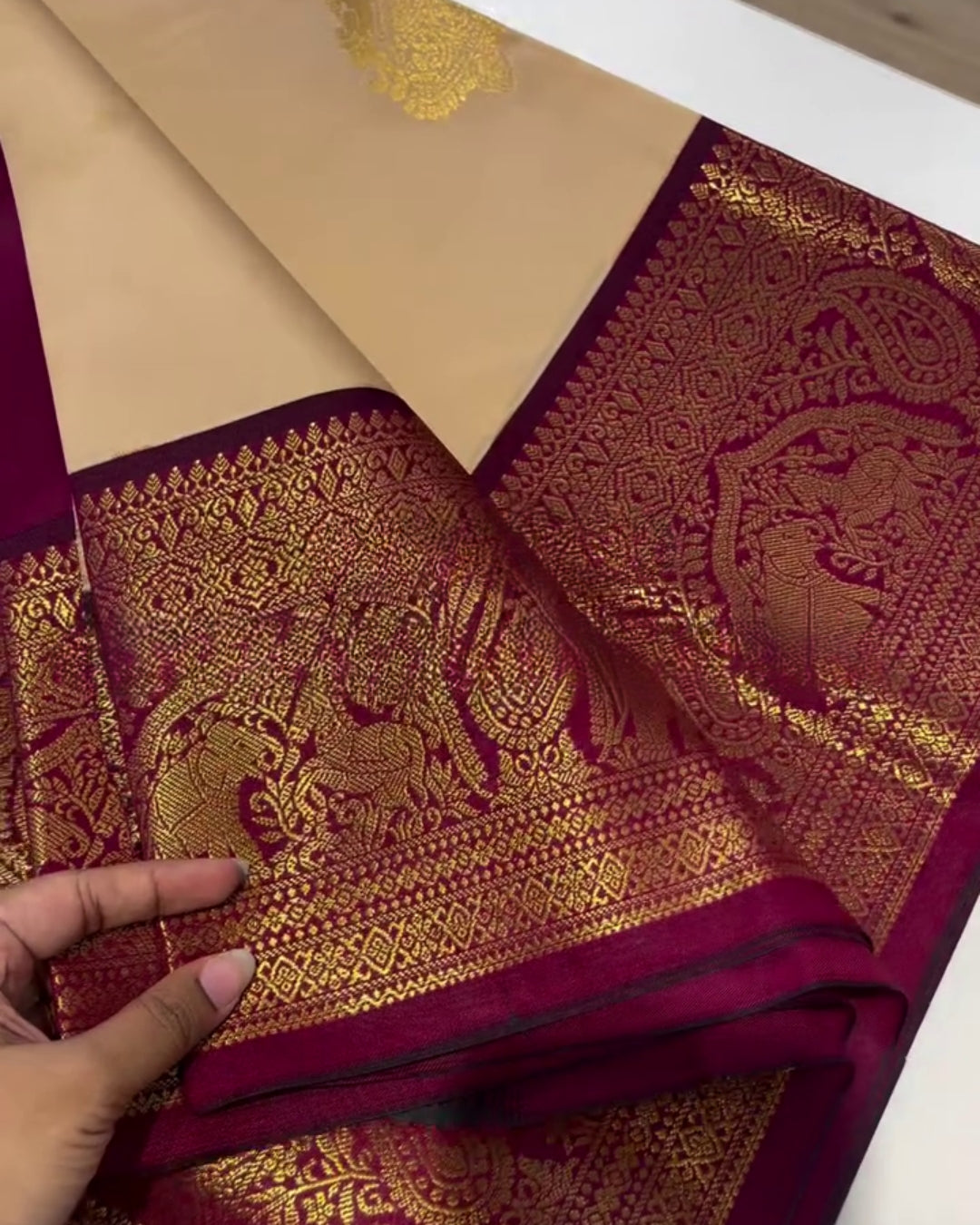 Jiya - Elegant Heritage Zari Woven Saree