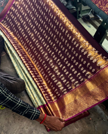 Ashita - Elegant Dual Tone Silk Saree With Rich Zari Work