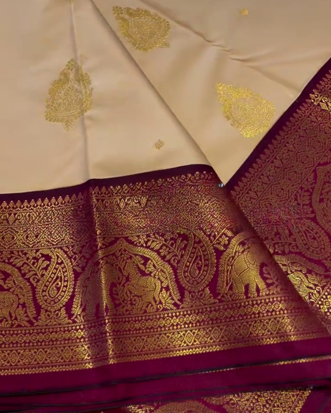 Jiya - Elegant Heritage Zari Woven Saree