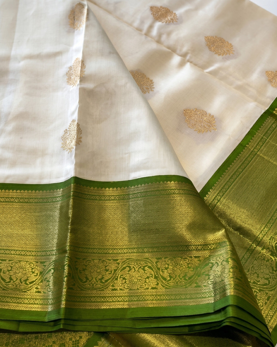 Rupalika - Ivory Green Traditional Silk Saree