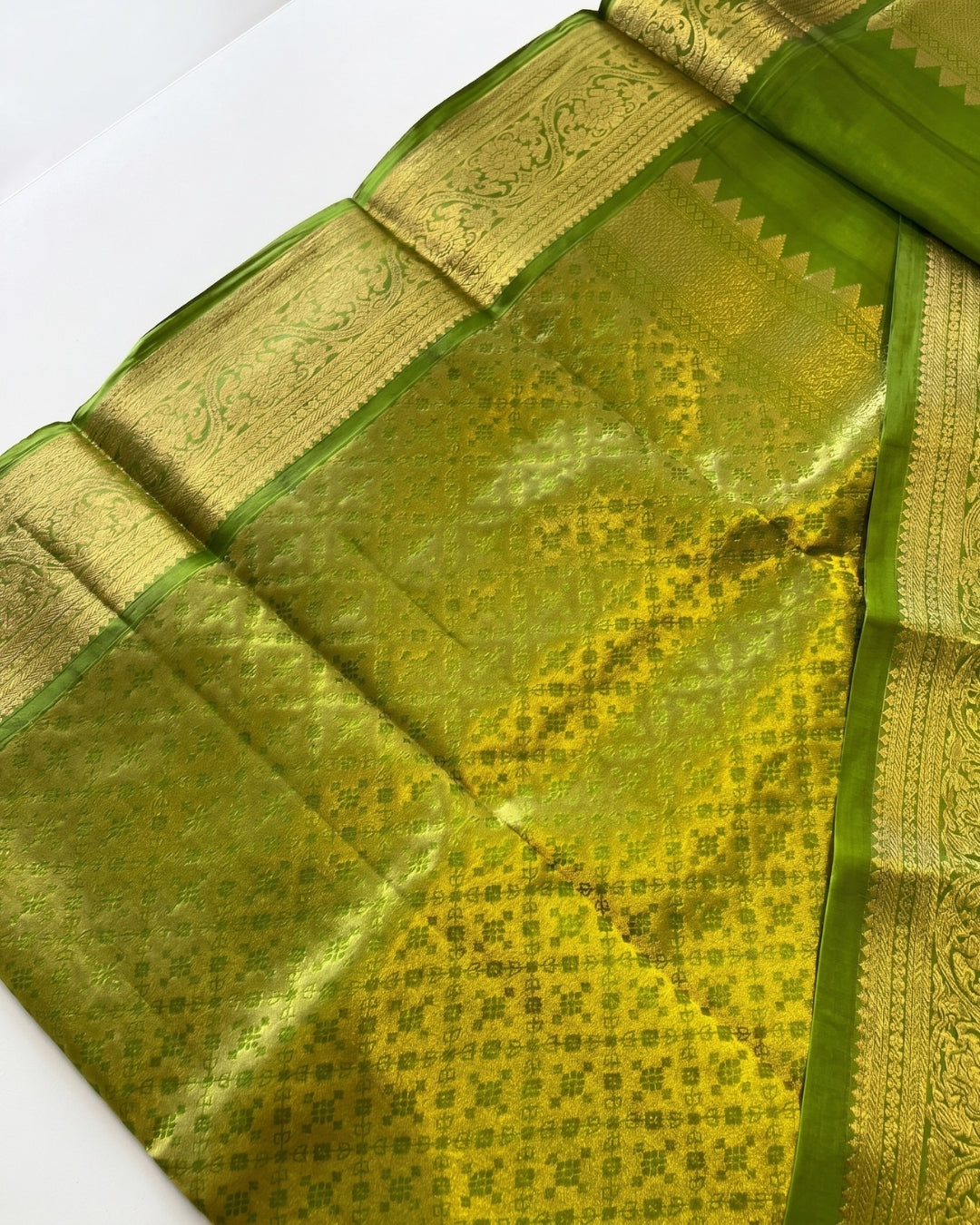 Rupalika - Ivory Green Traditional Silk Saree