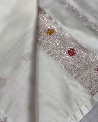 Mrinalini – White Satin Mashru Banarasi Saree with Meena Buta and Floral Zari Pallu
