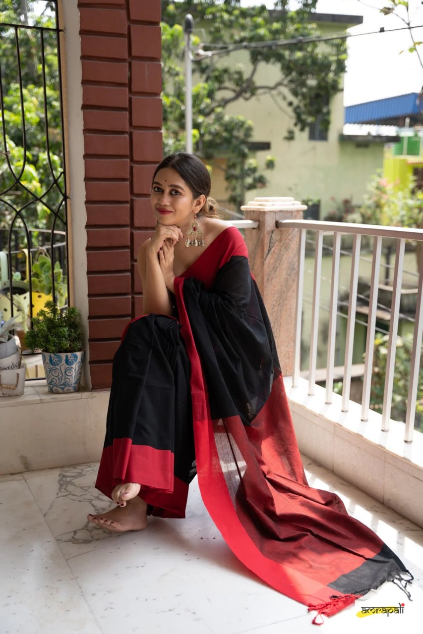 Charulata Black & Red Cotton Border Saree