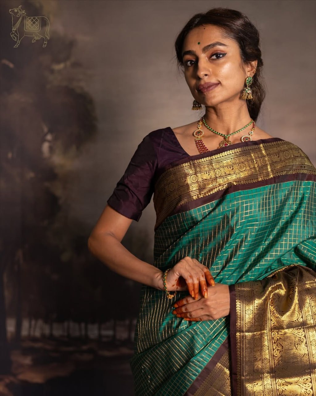 Pushpa – Emerald Green Banarasi Soft Silk Saree with Gold Checks & Contrast Zari Border