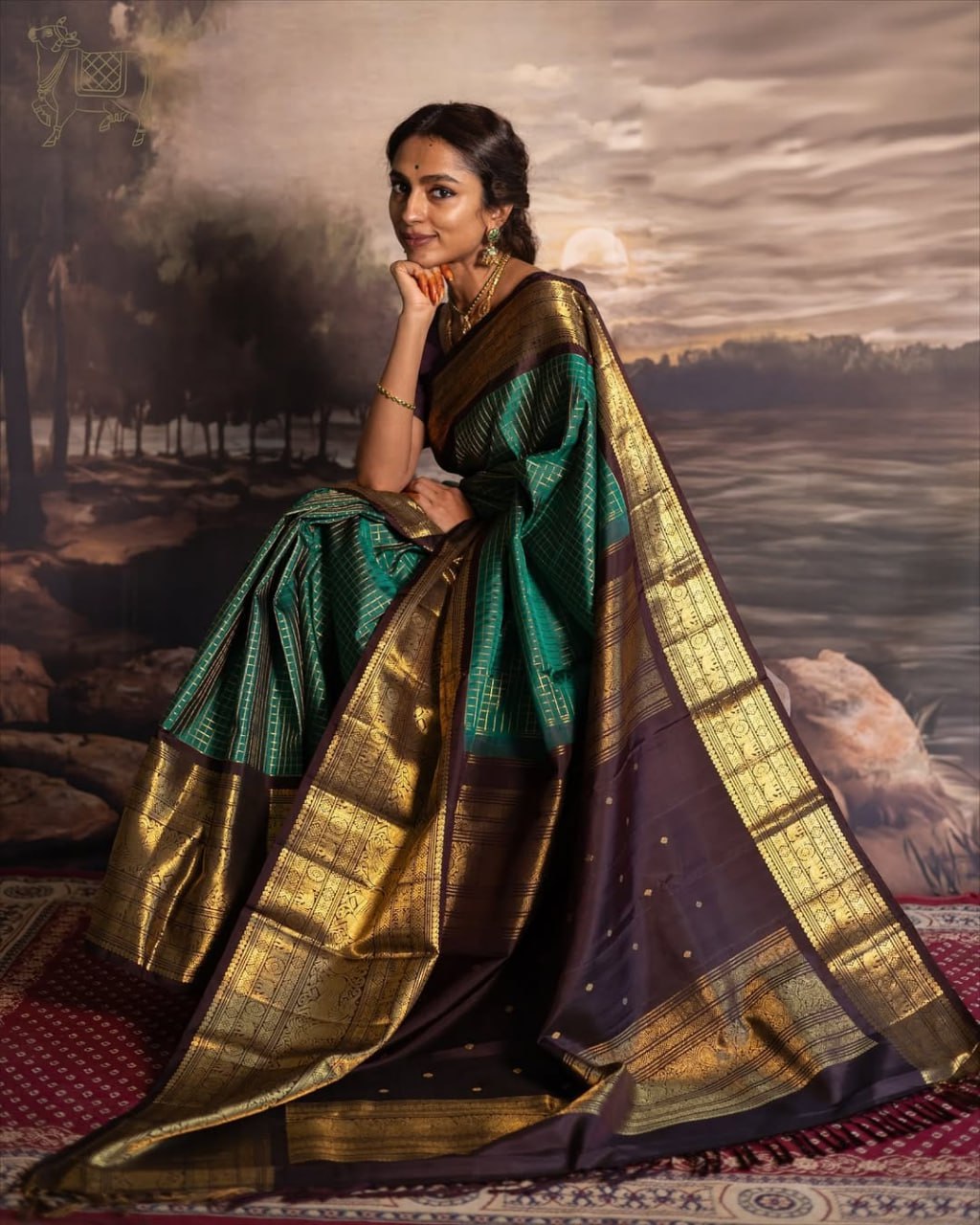 Pushpa – Emerald Green Banarasi Soft Silk Saree with Gold Checks & Contrast Zari Border